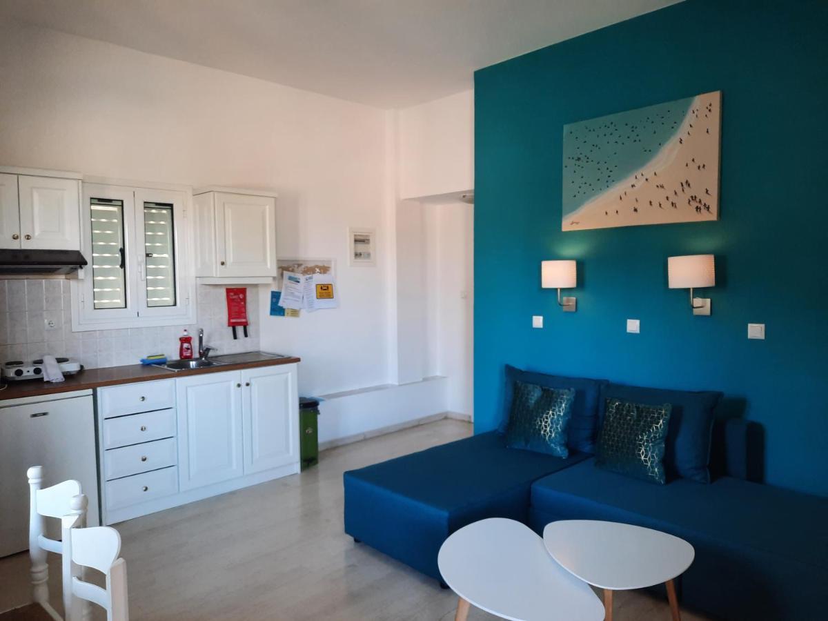 Athina Apartments Stoúpa Exterior photo